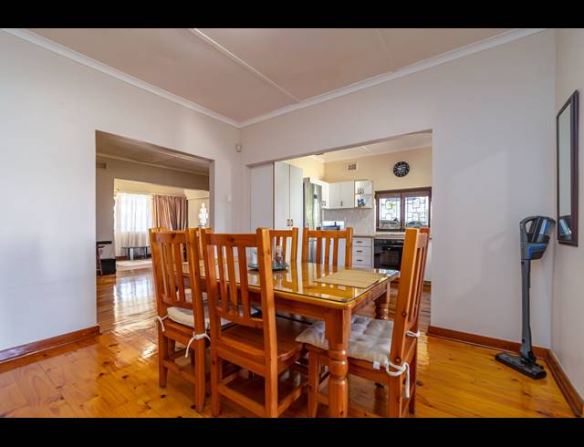 3 BEDROOM HOUSE FOR SALE IN BLUFF